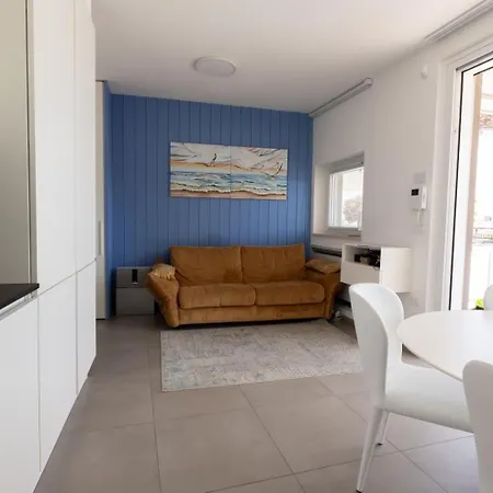 Fronte Mare Apartman *